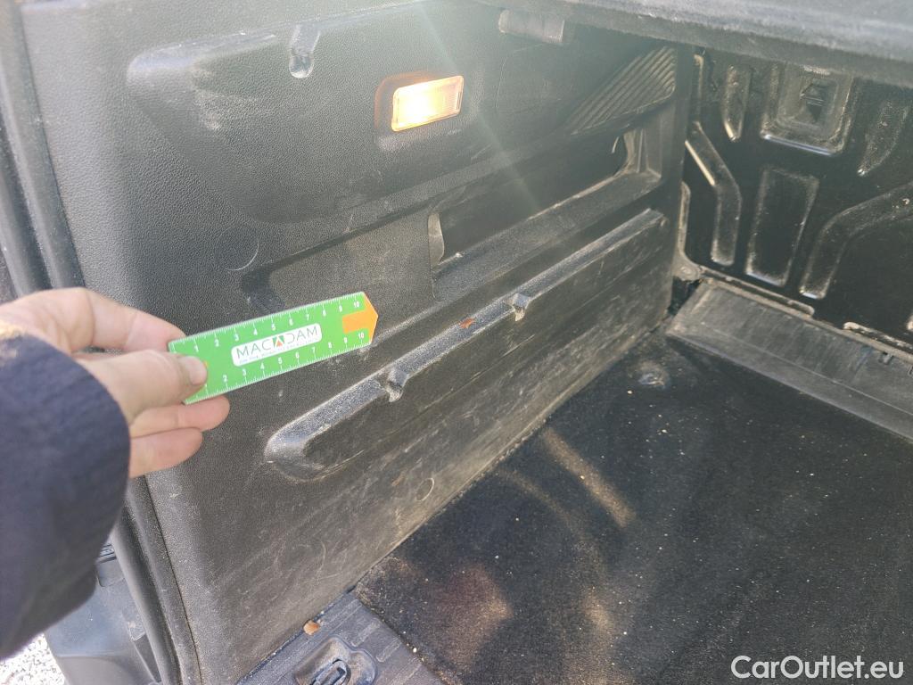  Citroen  Berlingo CITROEN  / 2018 / 4P / combi Talla M BlueHDi 100 S&S LIVE (AC) #33