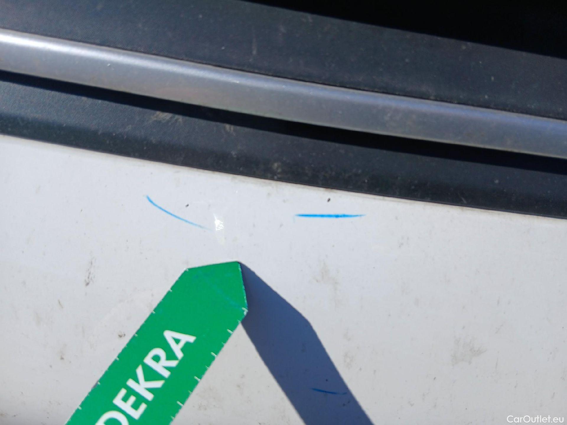  Citroen  Berlingo CITROEN  / 2018 / 4P / combi Talla M BlueHDi 100 S&S LIVE PACK BUSINE #6