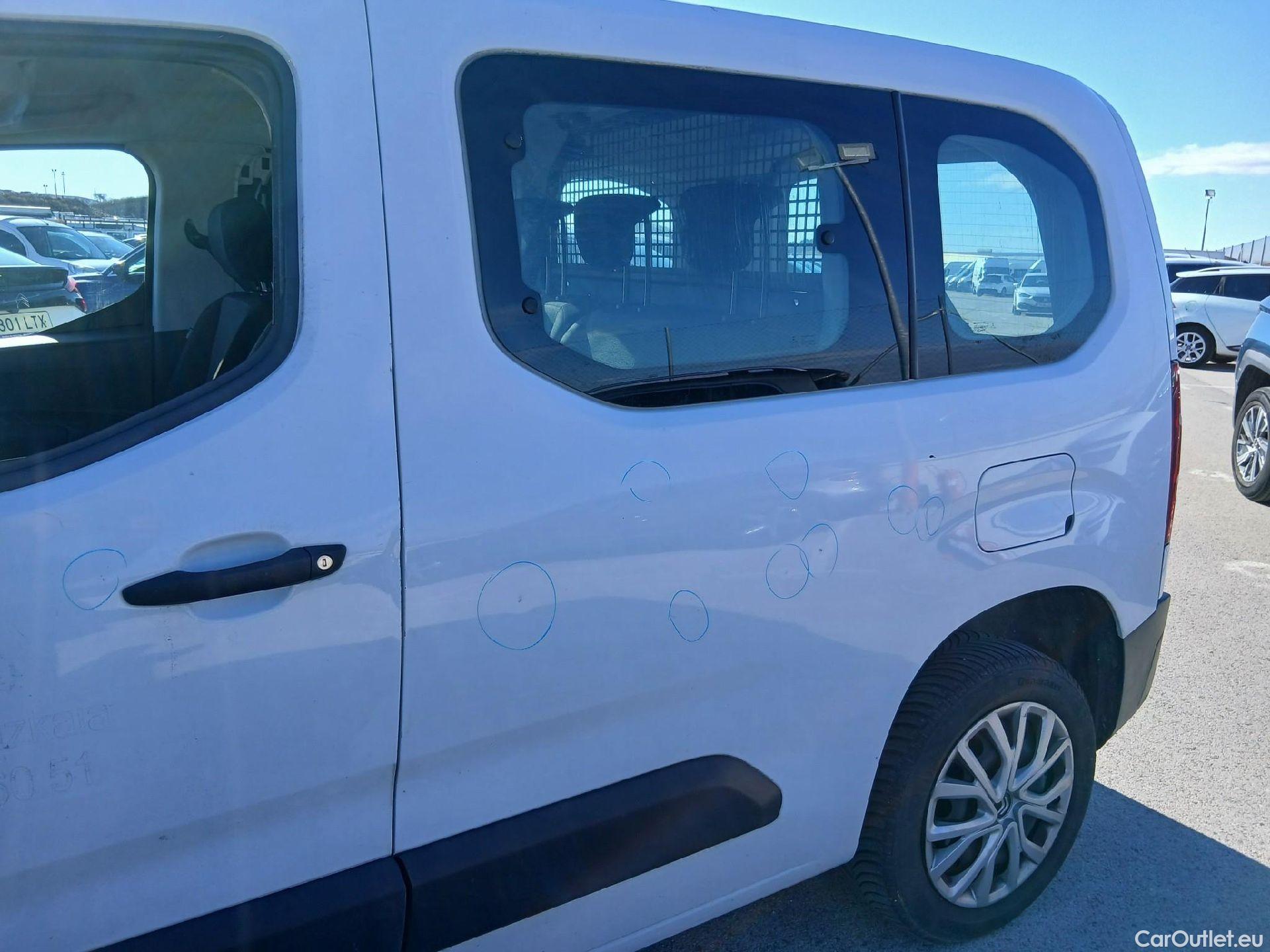  Citroen  Berlingo CITROEN  / 2018 / 4P / combi Talla M BlueHDi 100 S&S LIVE PACK BUSINE #15