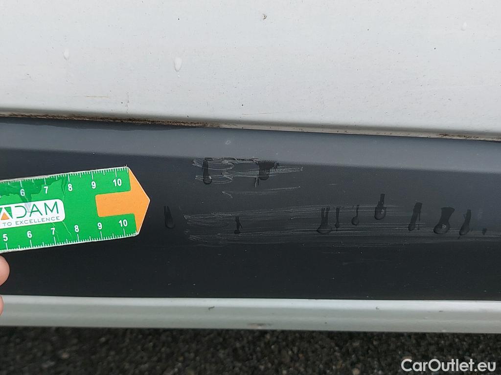  Dacia  Dokker DACIA  / 2013 / 4P / furgón derivado de turismo Van Essential Blue dCi 70kW (95CV) #24