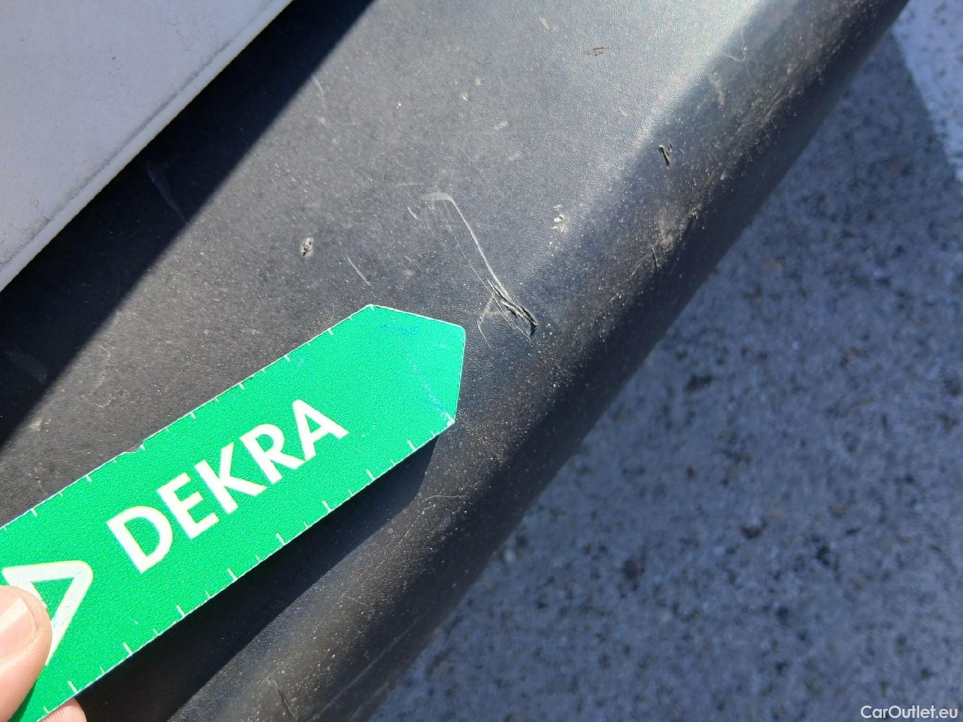  Citroen  Berlingo CITROEN  / 2018 / 4P / combi Talla M BlueHDi 100 S&S LIVE PACK BUSINE #19