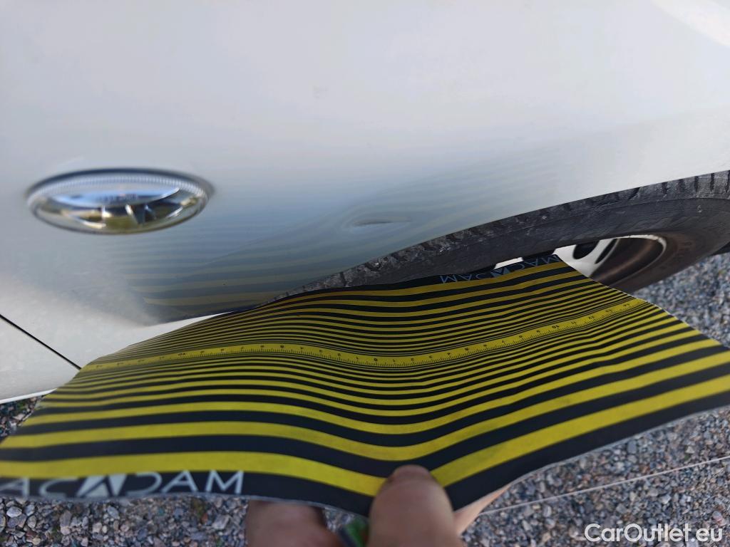  Citroen  Berlingo CITROEN  / 2018 / 4P / combi Talla M BlueHDi 100 S&S LIVE (AC) #29