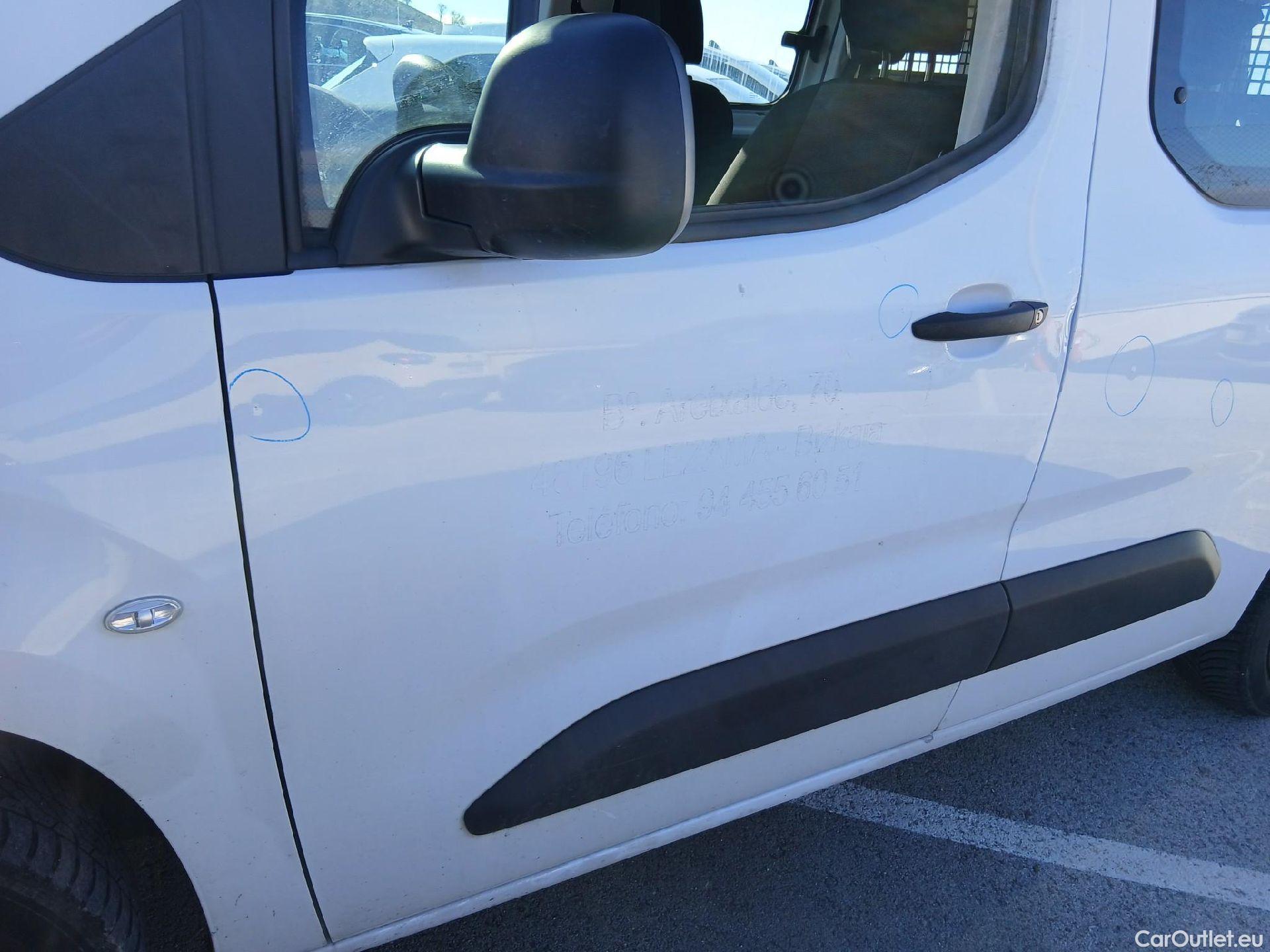  Citroen  Berlingo CITROEN  / 2018 / 4P / combi Talla M BlueHDi 100 S&S LIVE PACK BUSINE #14