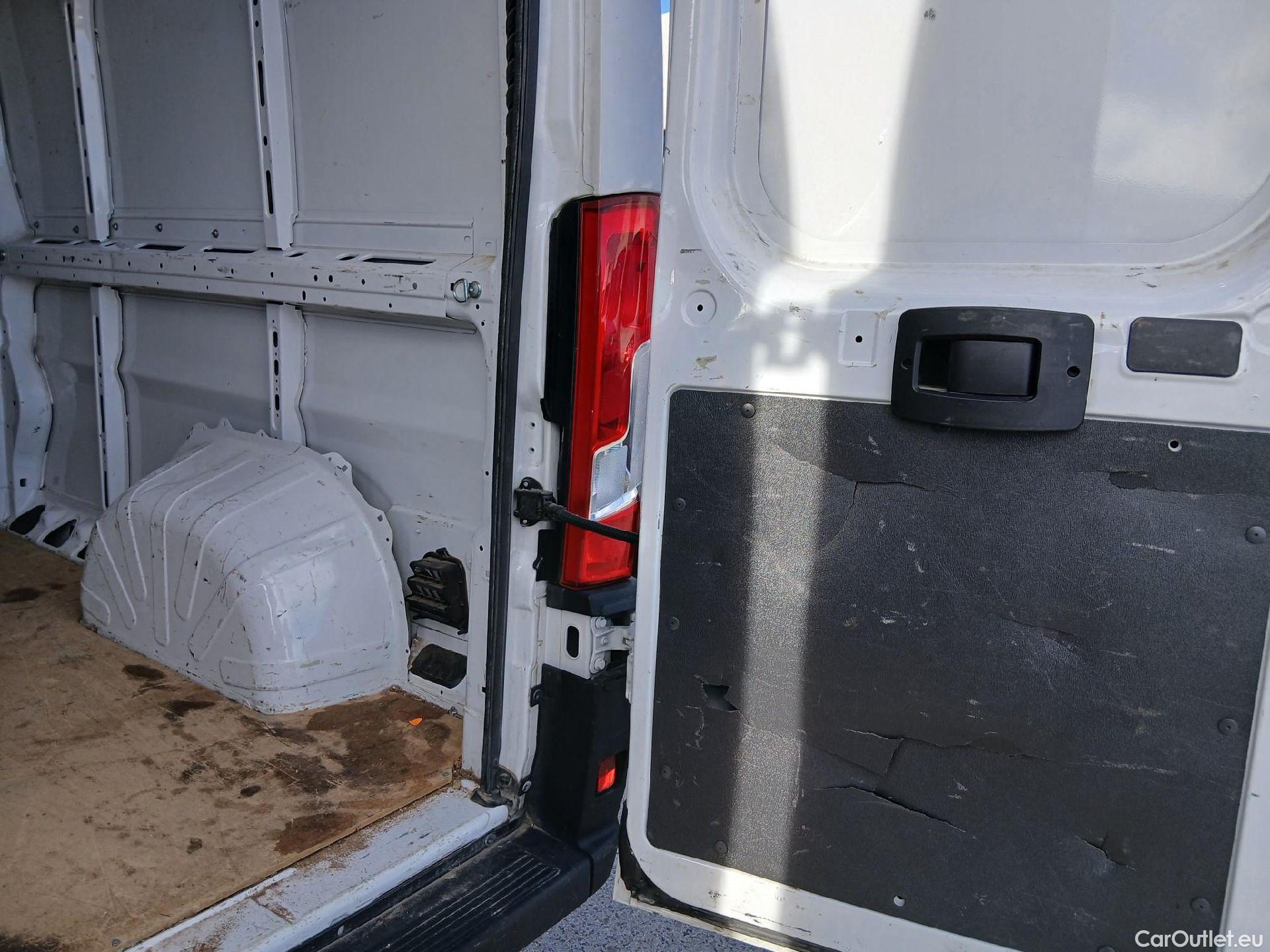  Fiat  Ducato FIAT  / 2014 / 4P / furgón Furgón Maxi 35 L3H2 2.3 Mjet. (103 kW) #2