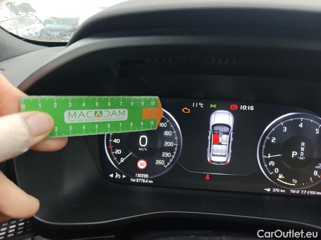  Volvo  XC 40 VOLVO XC40 / 2017 / 5P / todoterreno 1.5 T3 R-Design Auto #13