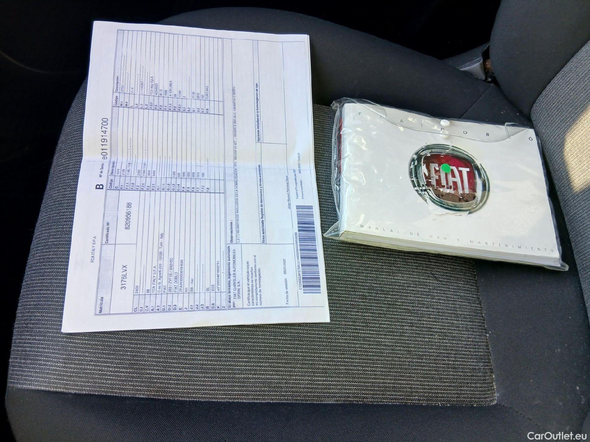  Fiat  Doblo FIAT Doblò Cargo/2015/4P/furgón derivado de turismo Cargo SX 1.6 Mjet 66kW (90CV) (AC) #1