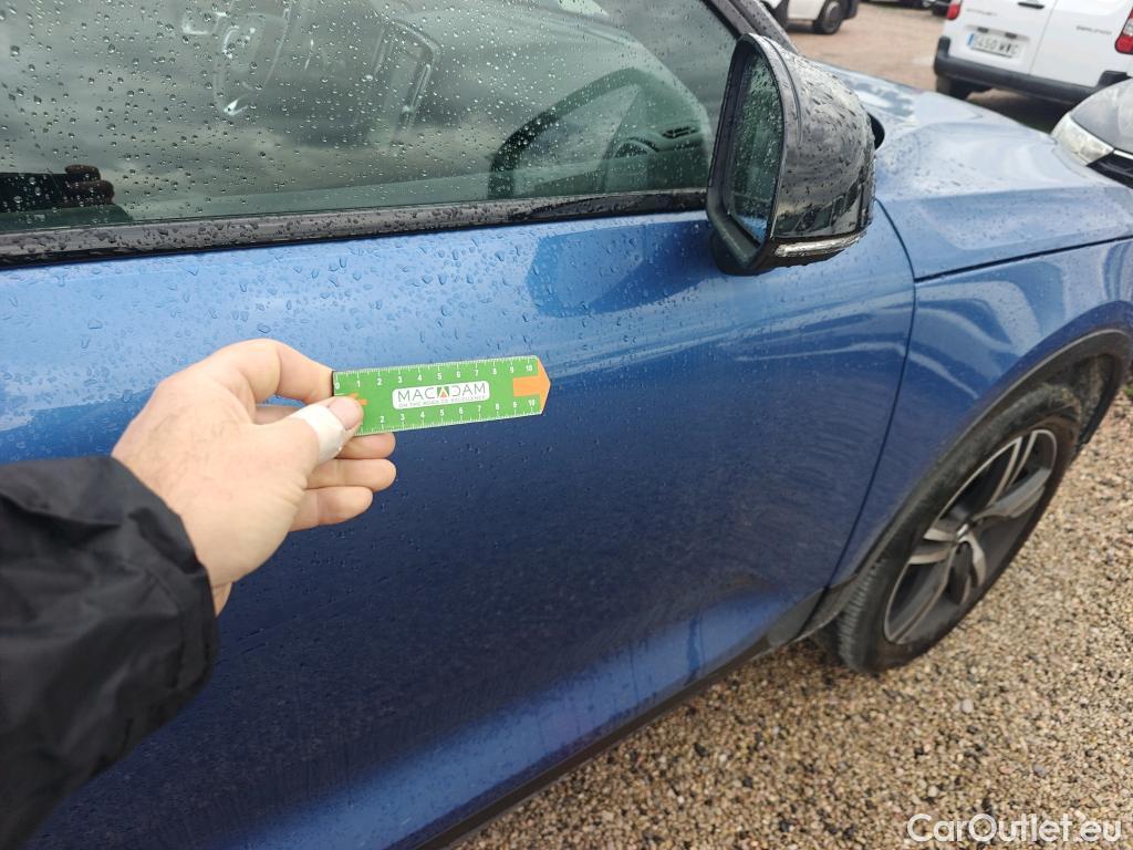  Volvo  XC 40 VOLVO XC40 / 2017 / 5P / todoterreno 1.5 T3 R-Design Auto #5