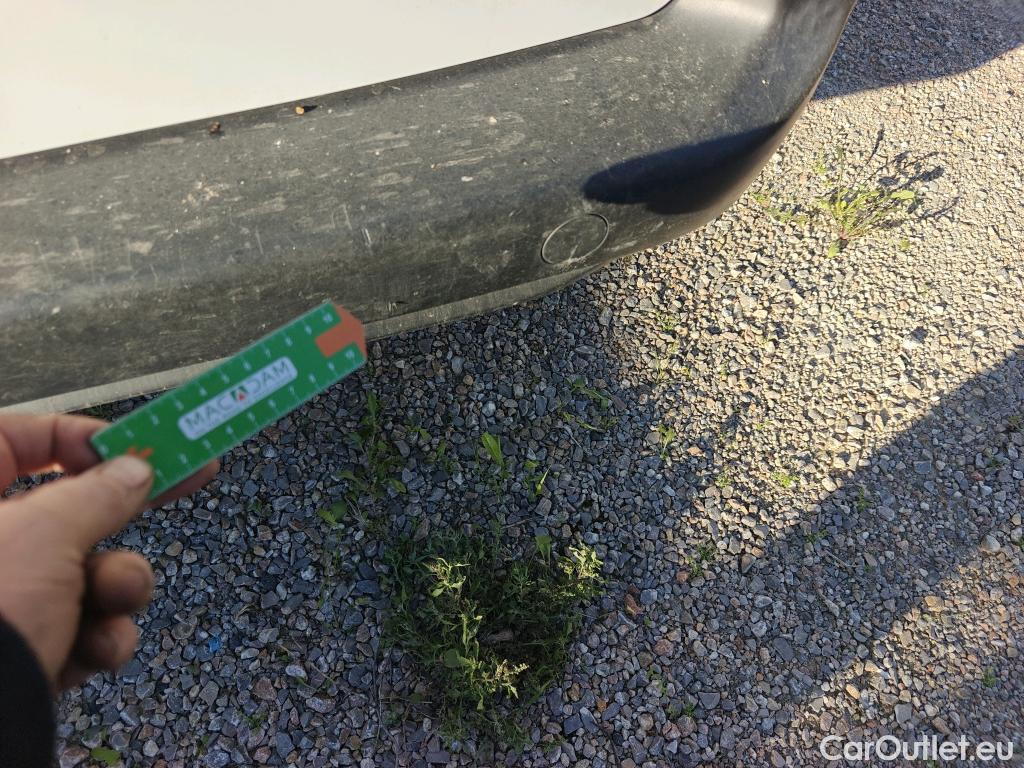  Citroen  Berlingo CITROEN  / 2018 / 4P / combi Talla M BlueHDi 100 S&S LIVE (AC) #23