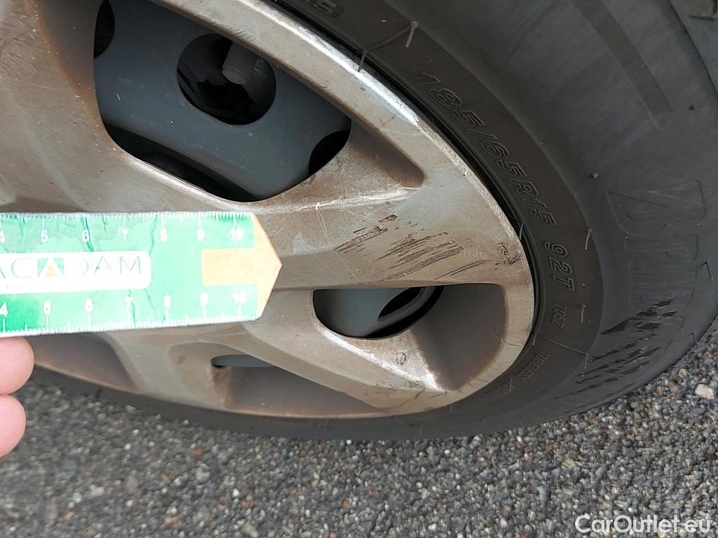  Dacia  Dokker DACIA  / 2013 / 4P / furgón derivado de turismo Van Essential Blue dCi 70kW (95CV) #32