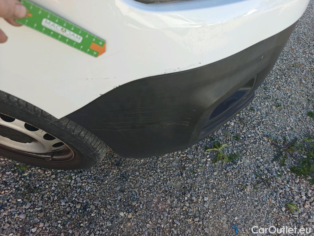  Citroen  Berlingo CITROEN  / 2018 / 4P / combi Talla M BlueHDi 100 S&S LIVE (AC) #17