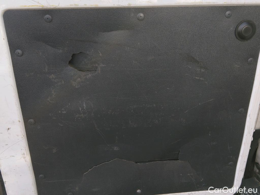  Fiat  Ducato FIAT  / 2014 / 4P / furgón 30 L1 H1 2.3 1 (88 kW) Euro 6d-temp #48