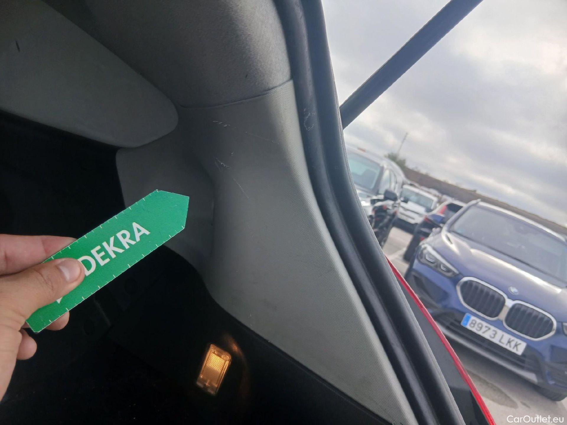  Ford  Fiesta FORD  VAN VU 3p 6G berlina comerci 1.5 TDCi 75cv #9