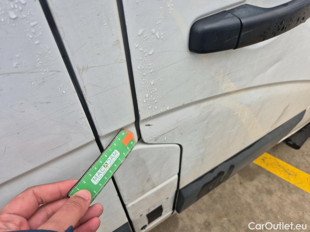  Nissan  NV400 NISSAN  / 2011 / 4P / furgón L2H2 3,5T 2.3dCi 99kW FWD Comfort #28