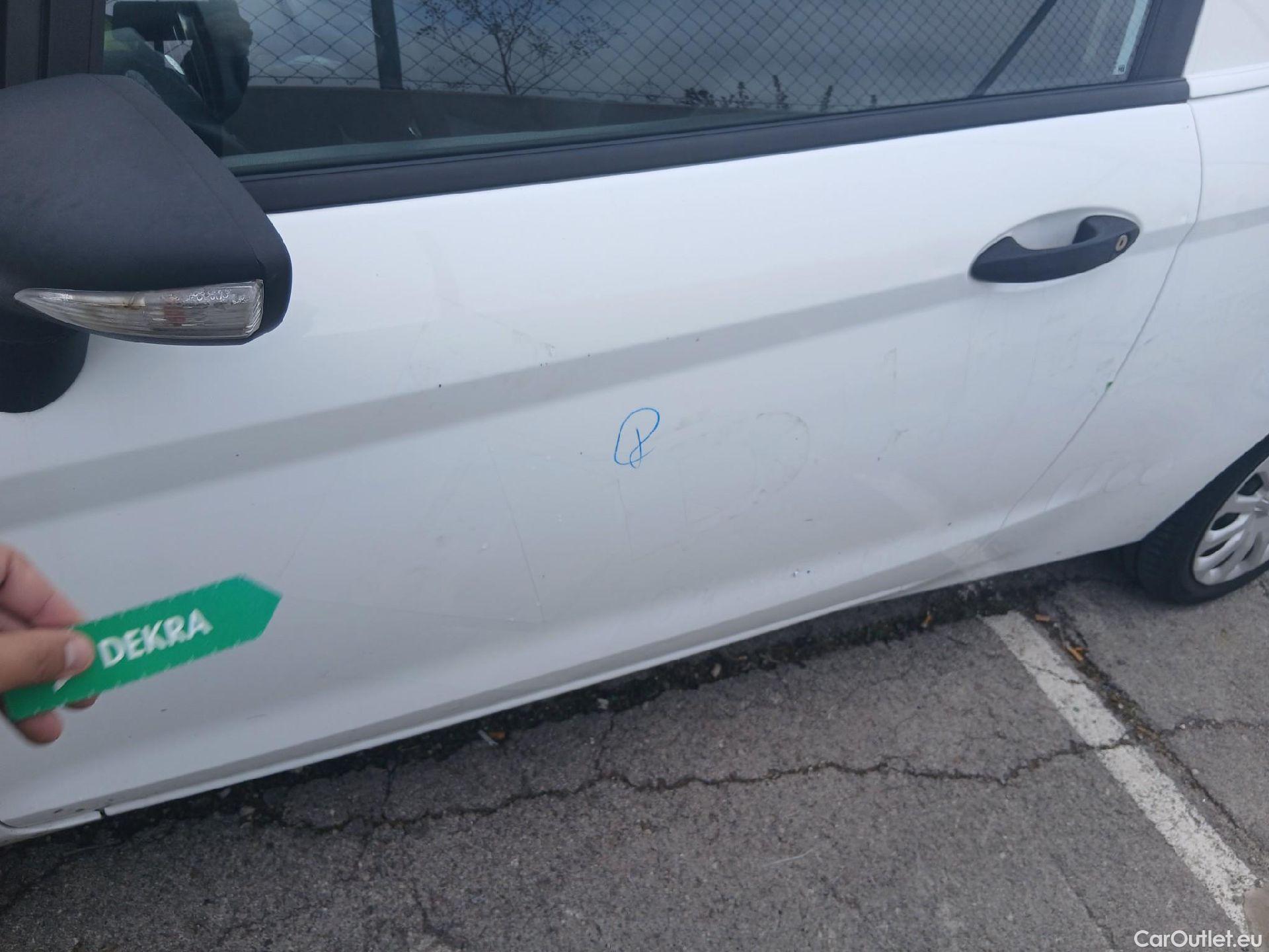  Ford  Fiesta FORD  VAN VU 3p 6G berlina comerci 1.5 TDCi 75cv #31