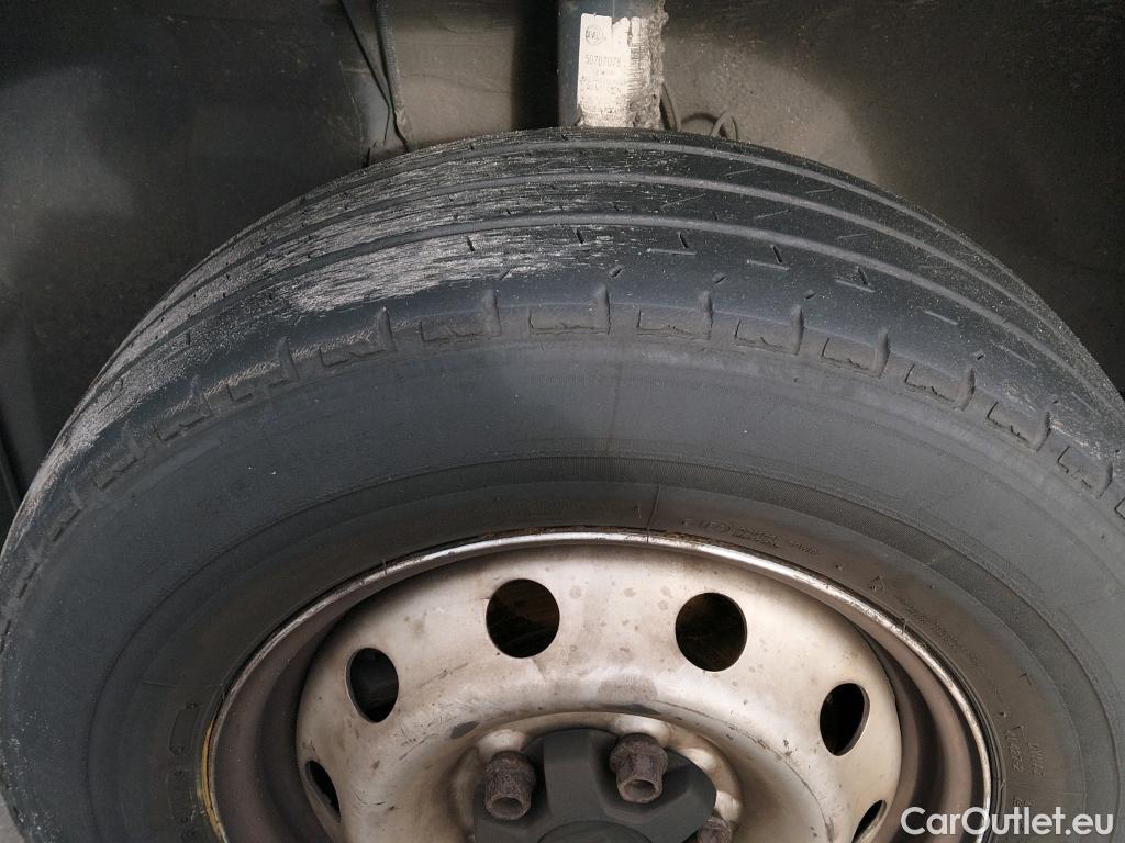  Fiat  Ducato FIAT  / 2014 / 4P / furgón 30 L1 H1 2.3 1 (88 kW) Euro 6d-temp #24