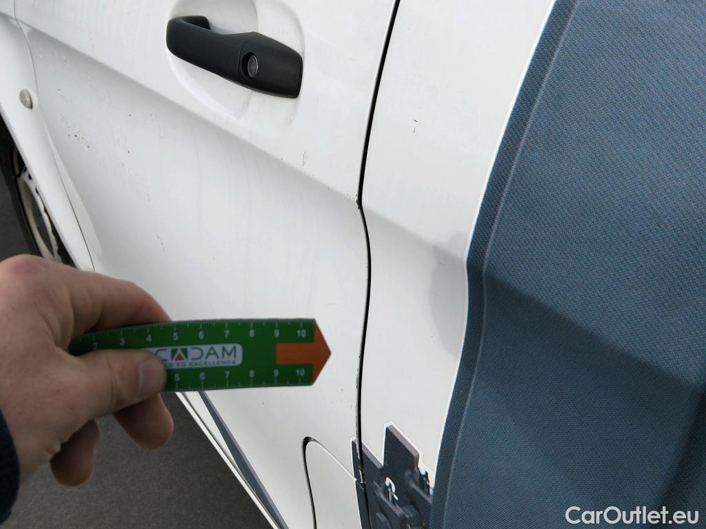  Mercedes  Vito MERCEDES-BENZ  / 2014 / 4P / furgón 111 CDI Larga #28