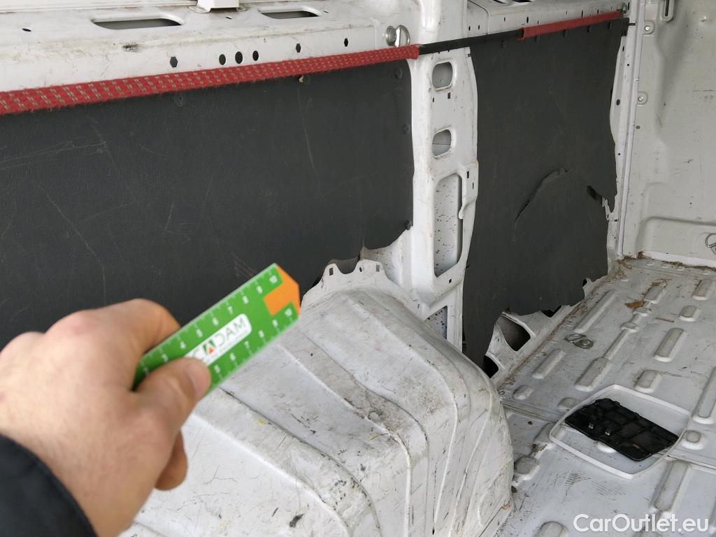  Fiat  Ducato FIAT  / 2014 / 4P / furgón 30 L1 H1 2.3 1 (88 kW) Euro 6d-temp #57