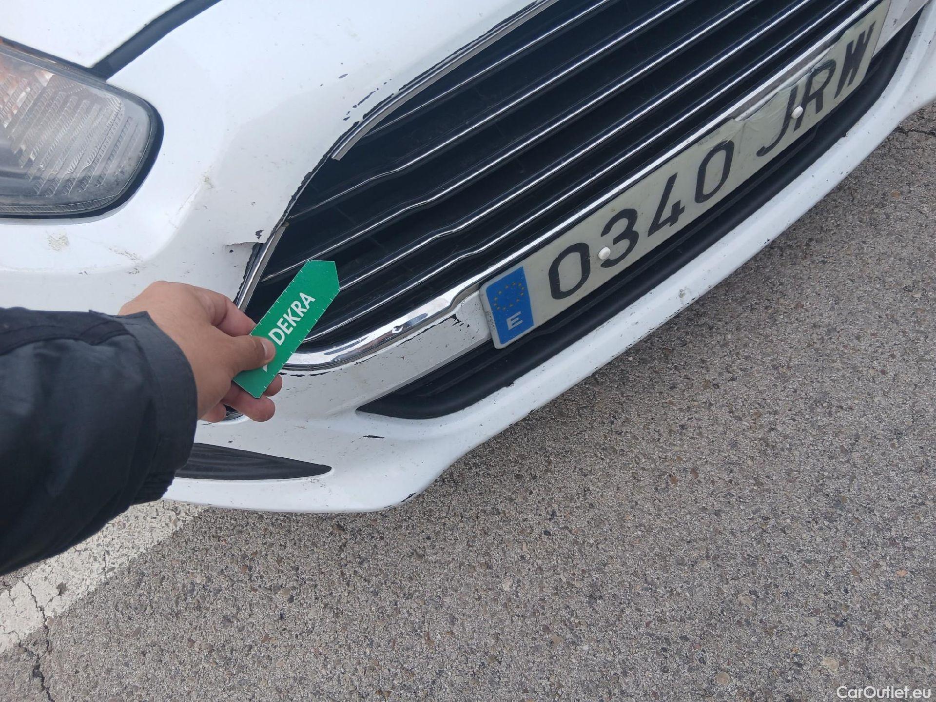  Ford  Fiesta FORD  VAN VU 3p 6G berlina comerci 1.5 TDCi 75cv #13