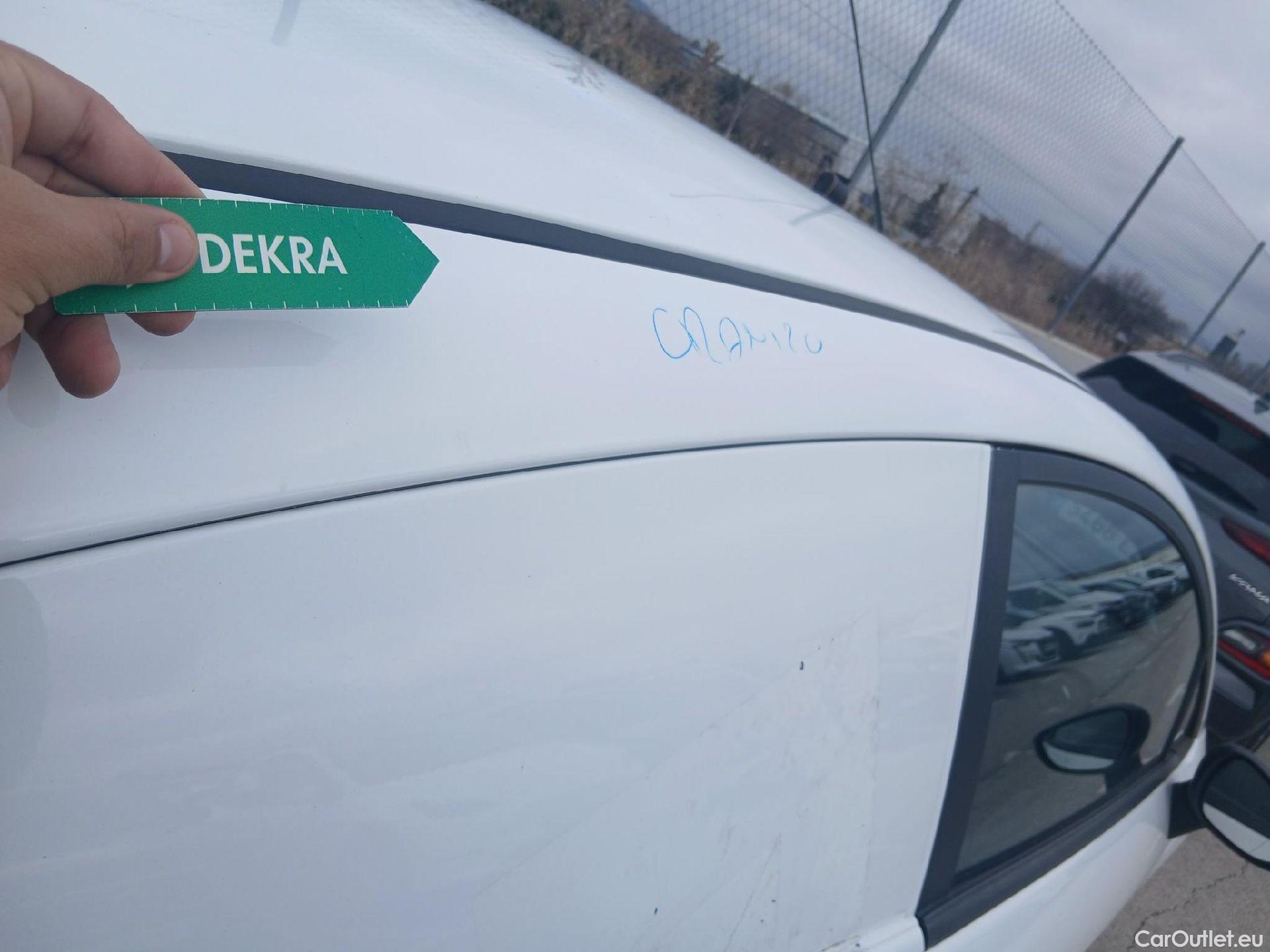  Ford  Fiesta FORD  VAN VU 3p 6G berlina comerci 1.5 TDCi 75cv #50