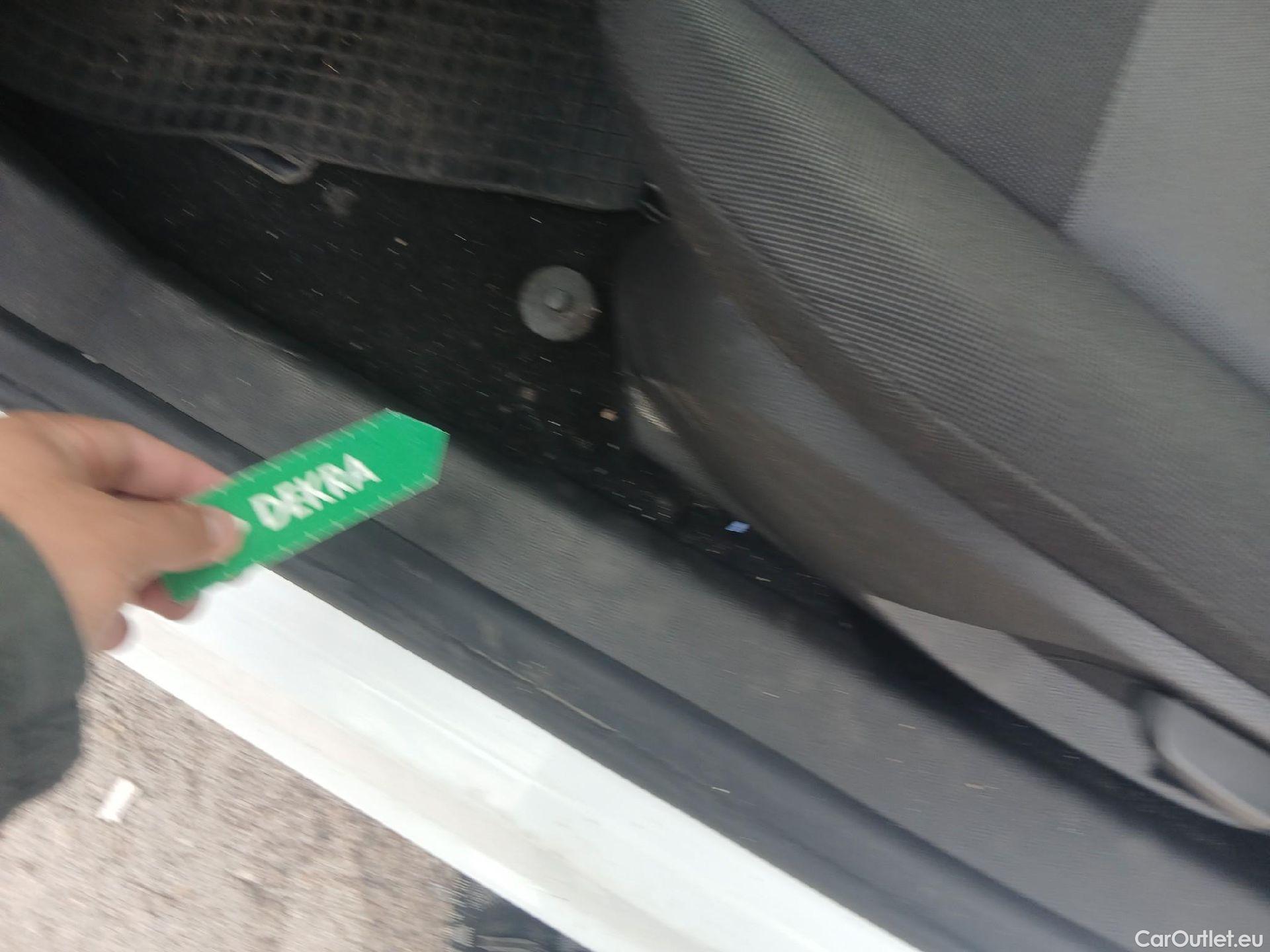  Ford  Fiesta FORD  VAN VU 3p 6G berlina comerci 1.5 TDCi 75cv #3