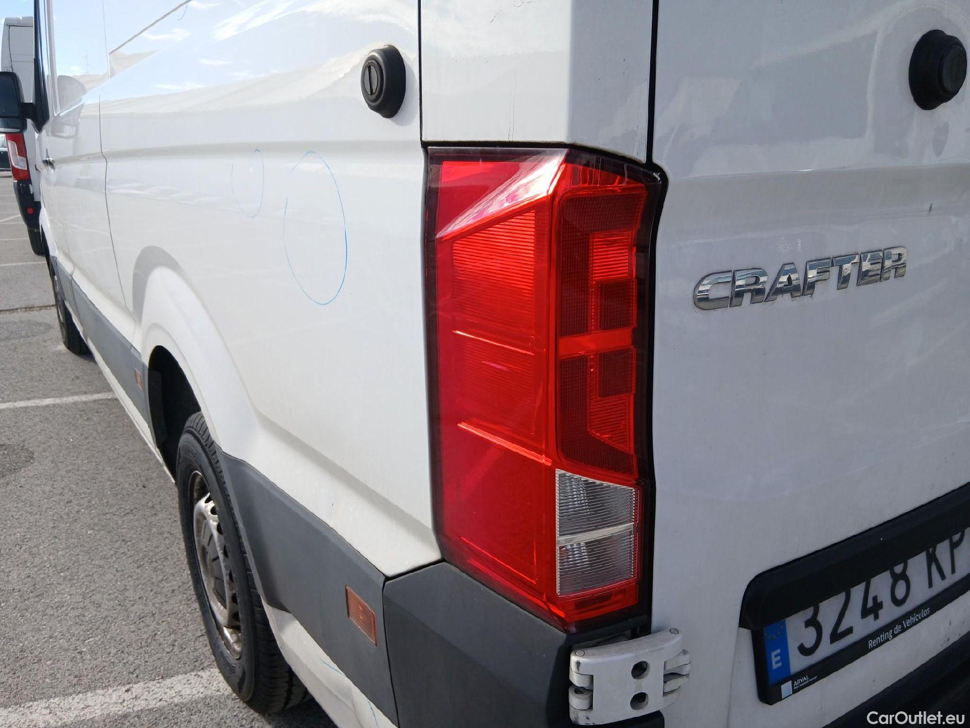  Volkswagen  Crafter VOLKSWAGEN  / 2017 / 4P / furgón 35 Furgón BM TN L3H2 2.0TDI 103kW(140CV) #26