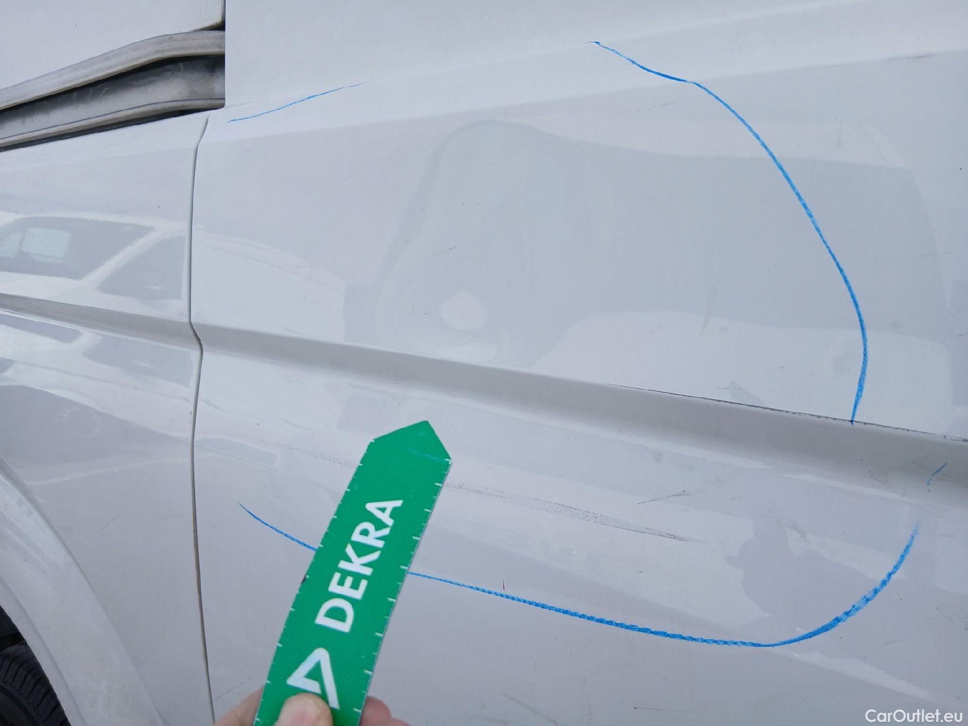  Volkswagen  Crafter VOLKSWAGEN  / 2017 / 4P / furgón 35 Furgón BM TN L3H2 2.0TDI 103kW(140CV) #58