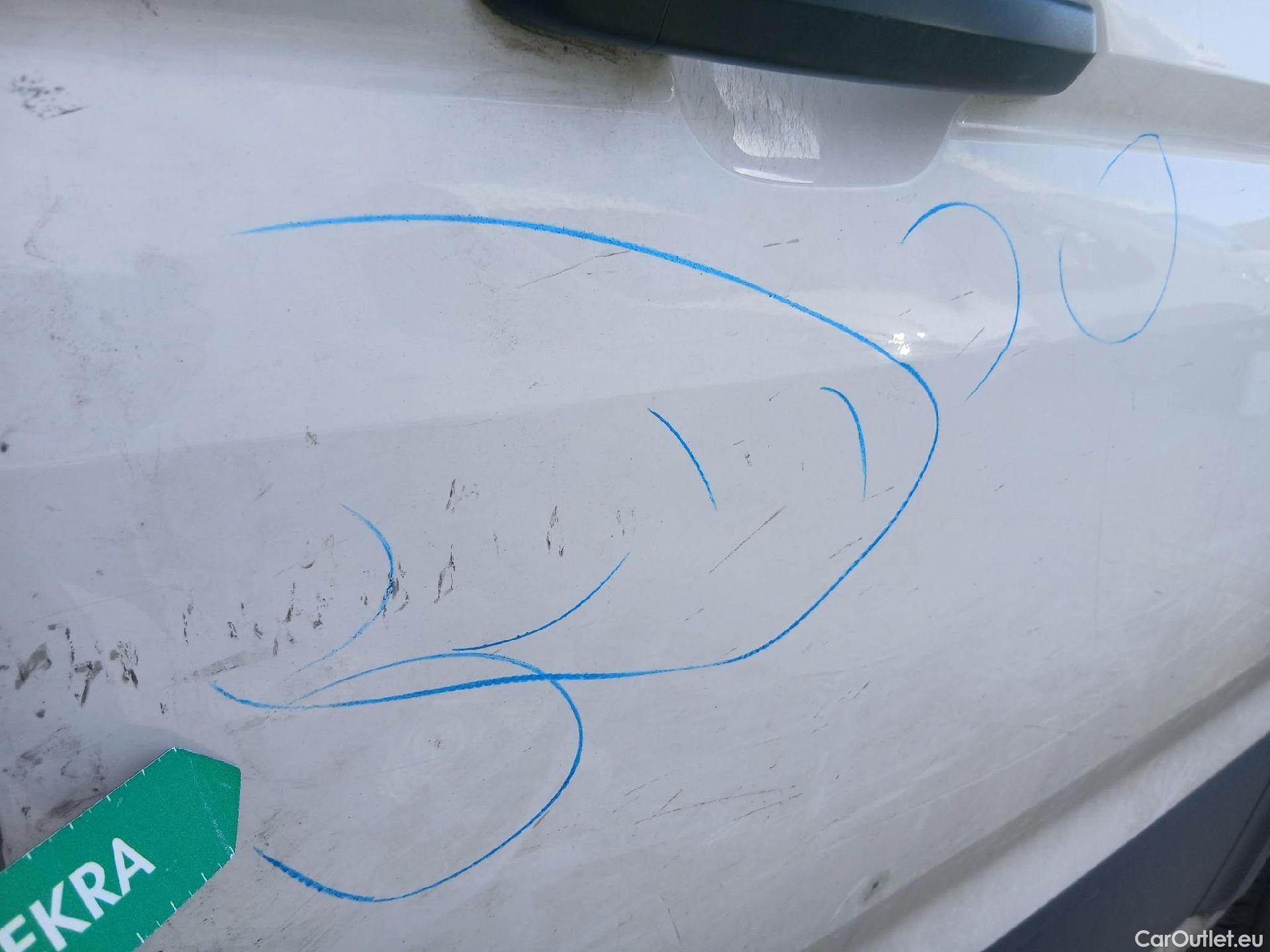  Volkswagen  Crafter VOLKSWAGEN  / 2017 / 4P / furgón 35 Furgón BM TN L3H2 2.0TDI 103kW(140CV) #62