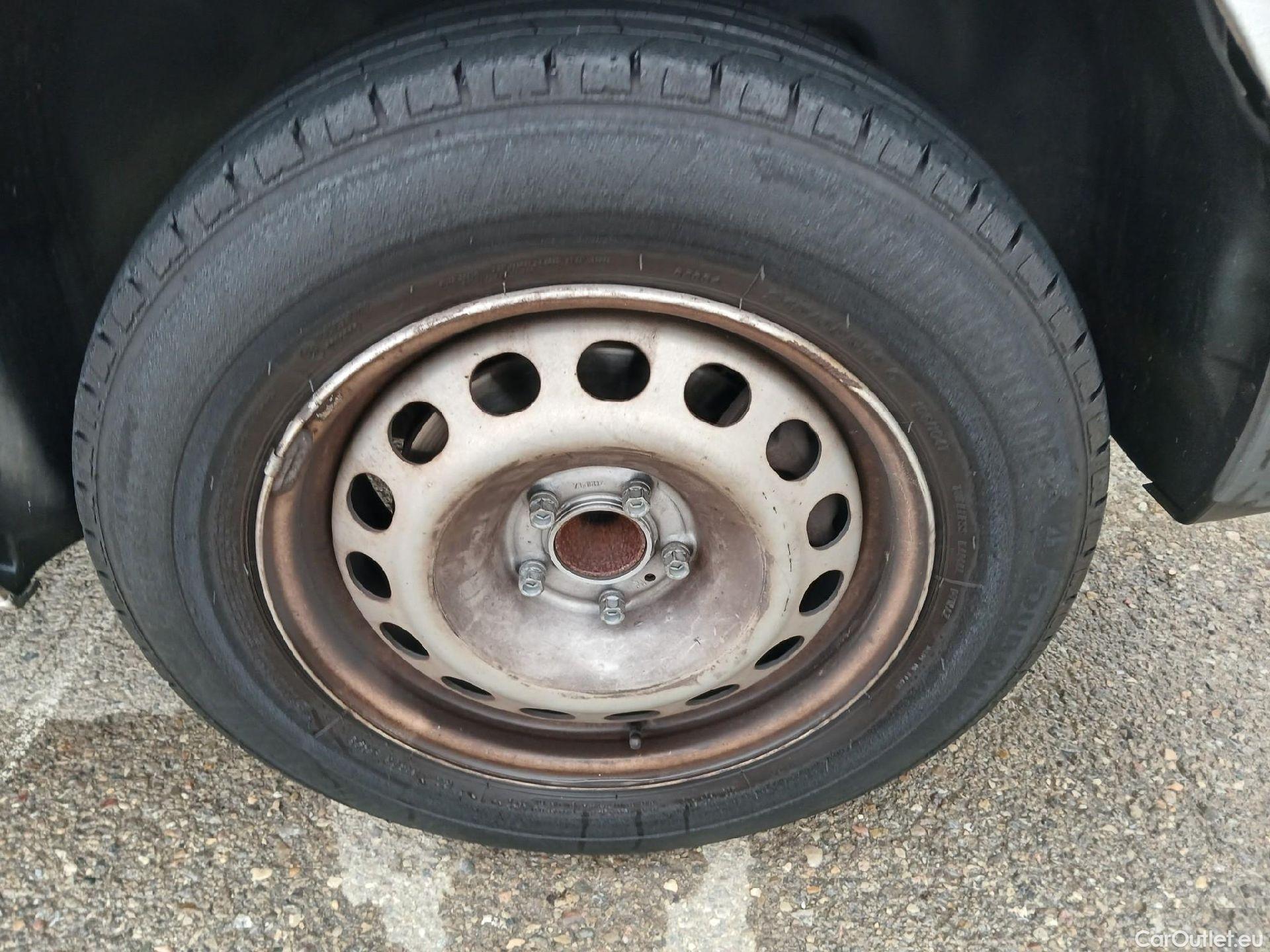  Peugeot  Expert PEUGEOT   Furgón Pro 2.0 BlueHDi 120 S&S Standard (CX) #55