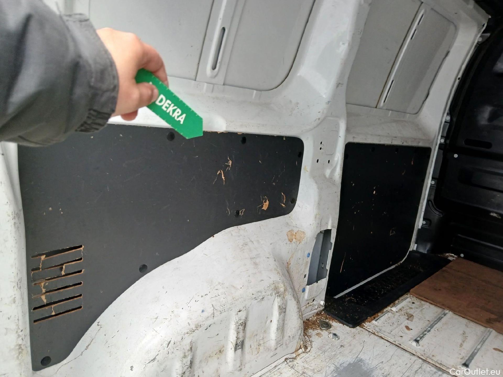  Peugeot  Expert PEUGEOT   Furgón Pro 2.0 BlueHDi 120 S&S Standard (CX) #14