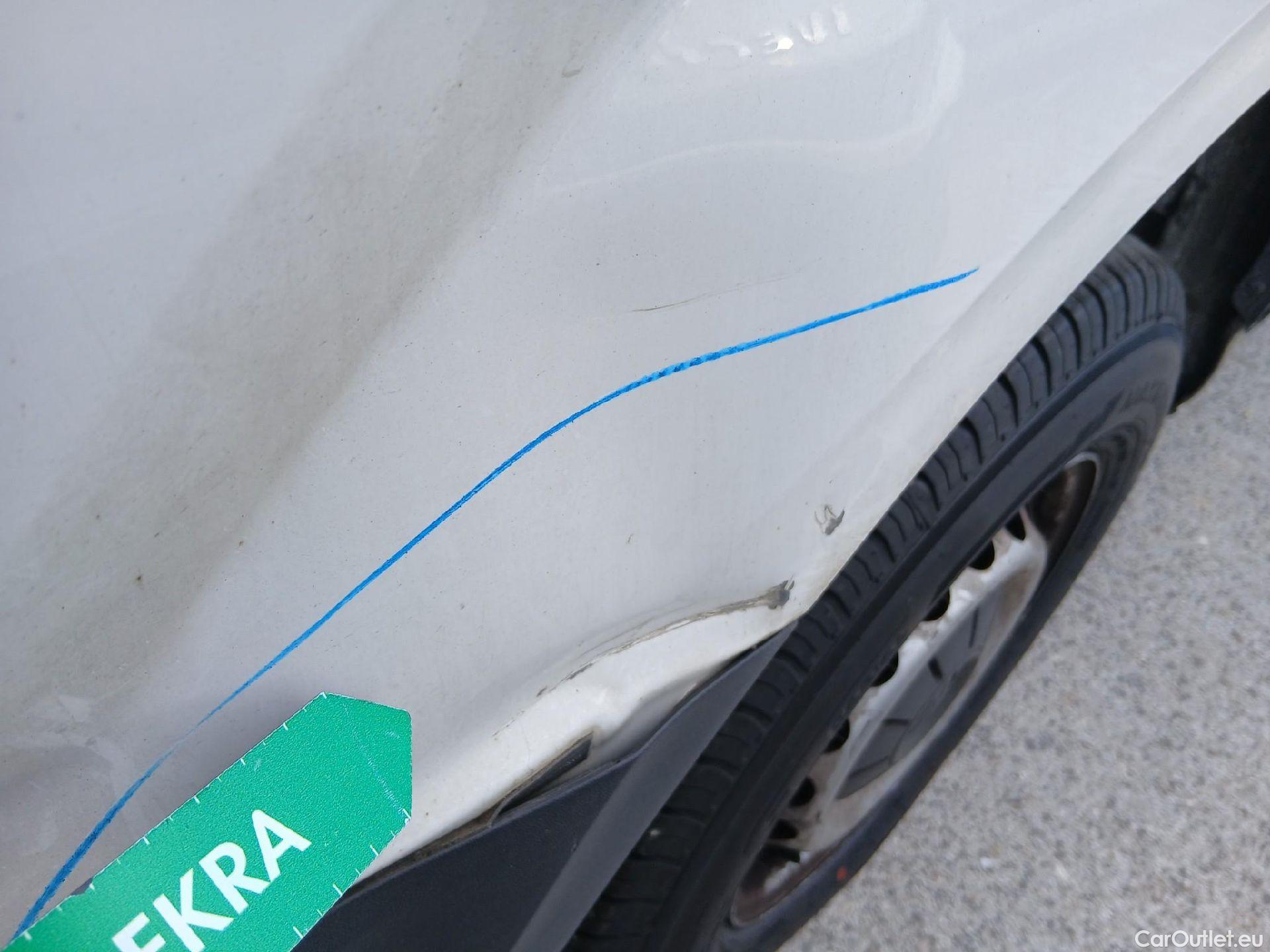  Volkswagen  Crafter VOLKSWAGEN  / 2017 / 4P / furgón 35 Furgón BM TN L3H2 2.0TDI 103kW(140CV) #55