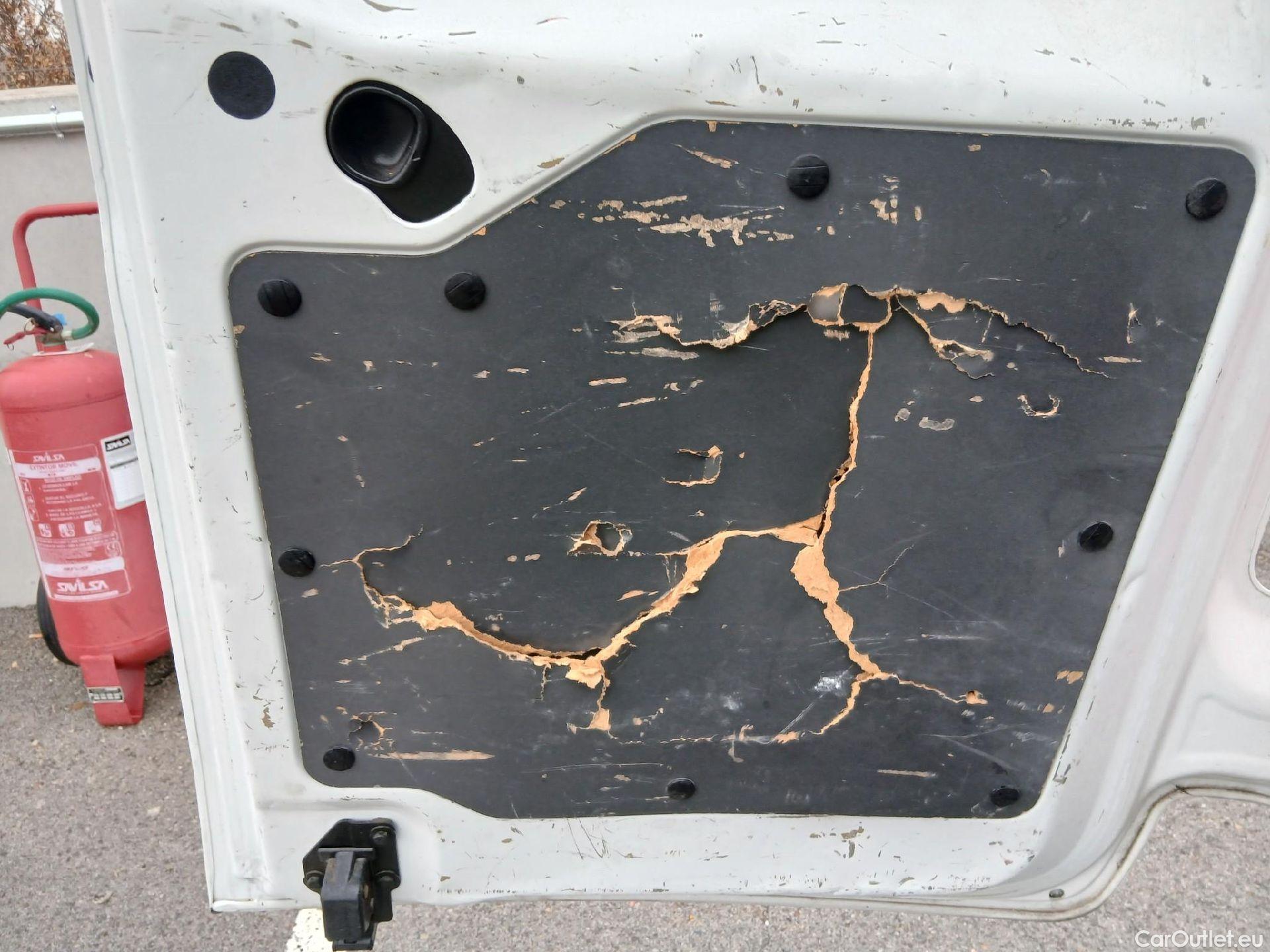  Opel  Vivaro OPEL  / 2019 / 4P / furgón 1.5 Diésel 74kW(100CV)M Std Exp #26