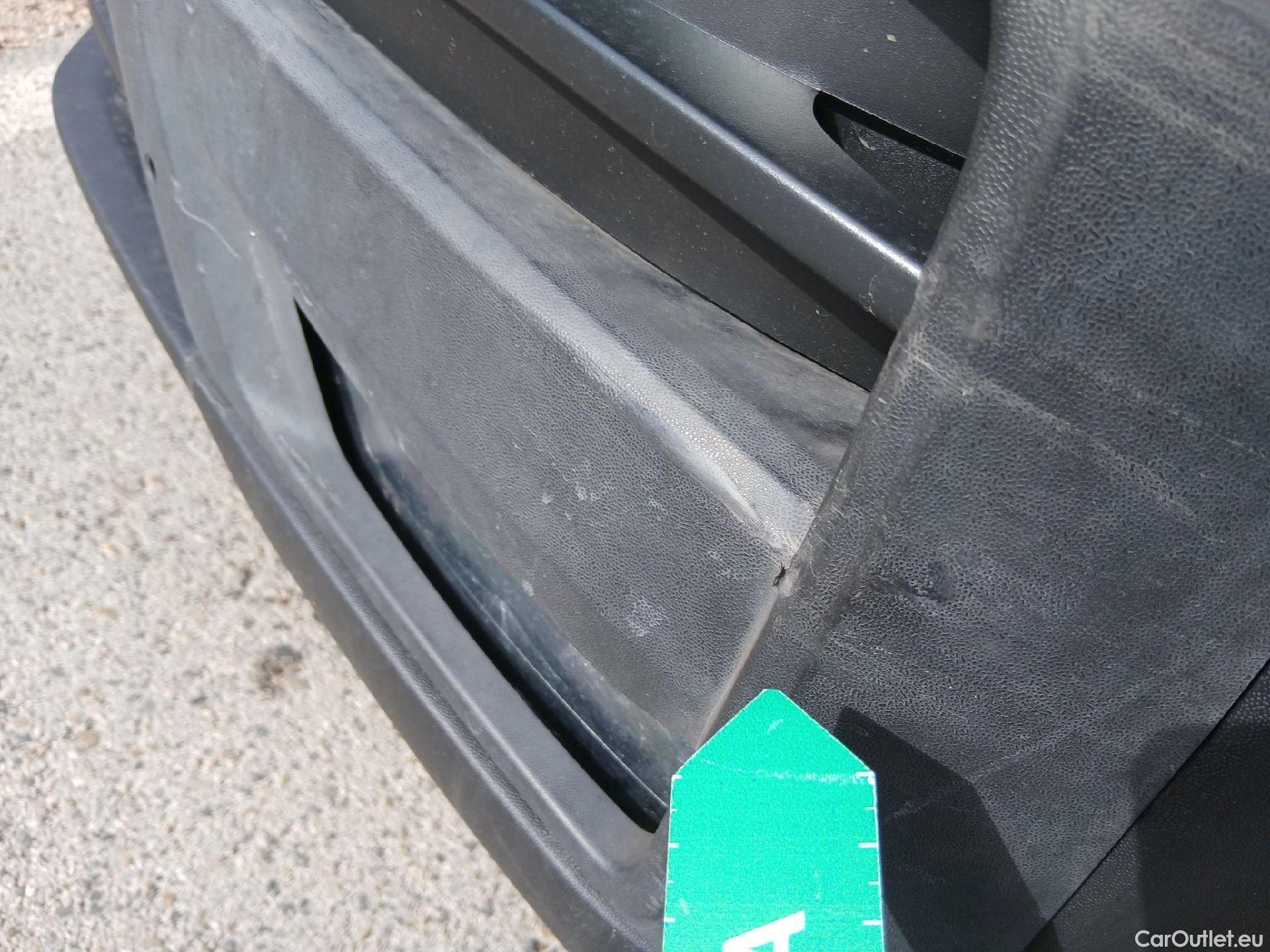  Volkswagen  Crafter VOLKSWAGEN  / 2017 / 4P / furgón 35 Furgón BM TN L3H2 2.0TDI 103kW(140CV) #9