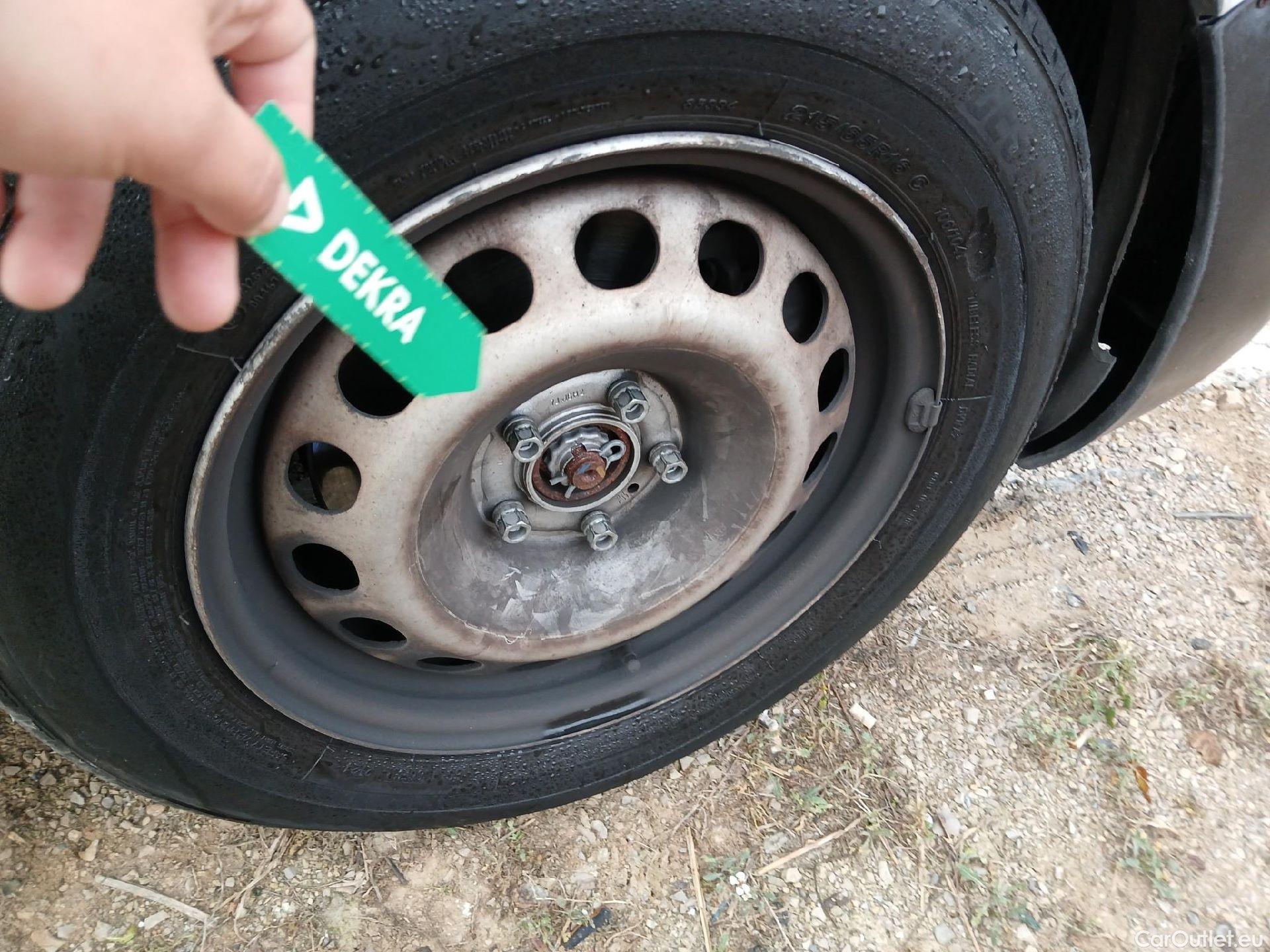  Peugeot  Expert PEUGEOT   Furgón Pro 2.0 BlueHDi 120 S&S Standard (CX) #93