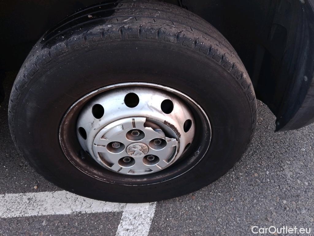  Peugeot  Boxer  Furgón 333 L2H1 Pro BlueHDi 130 #47