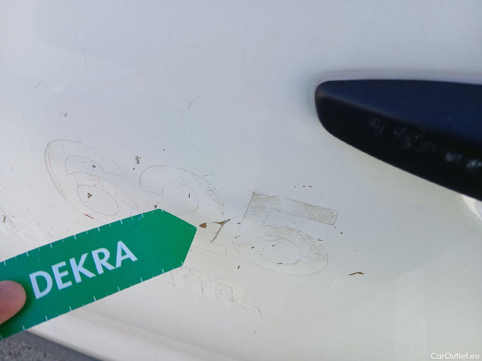  Opel  Vivaro OPEL  / 2019 / 4P / furgón 1.5 Diésel 88kW (120CV) M Std Select #25