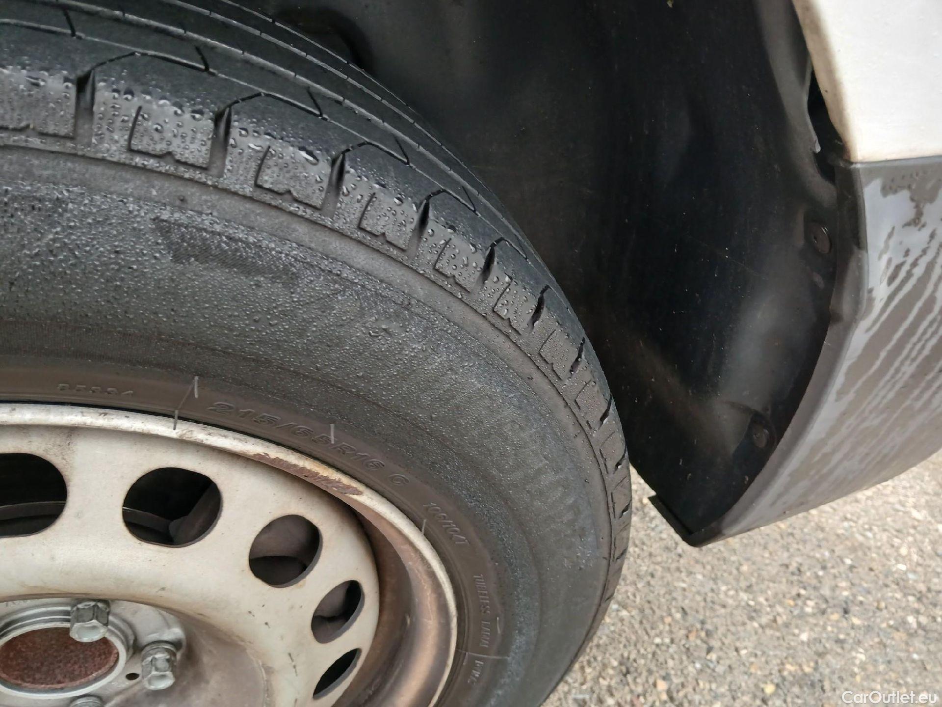  Peugeot  Expert PEUGEOT   Furgón Pro 2.0 BlueHDi 120 S&S Standard (CX) #56