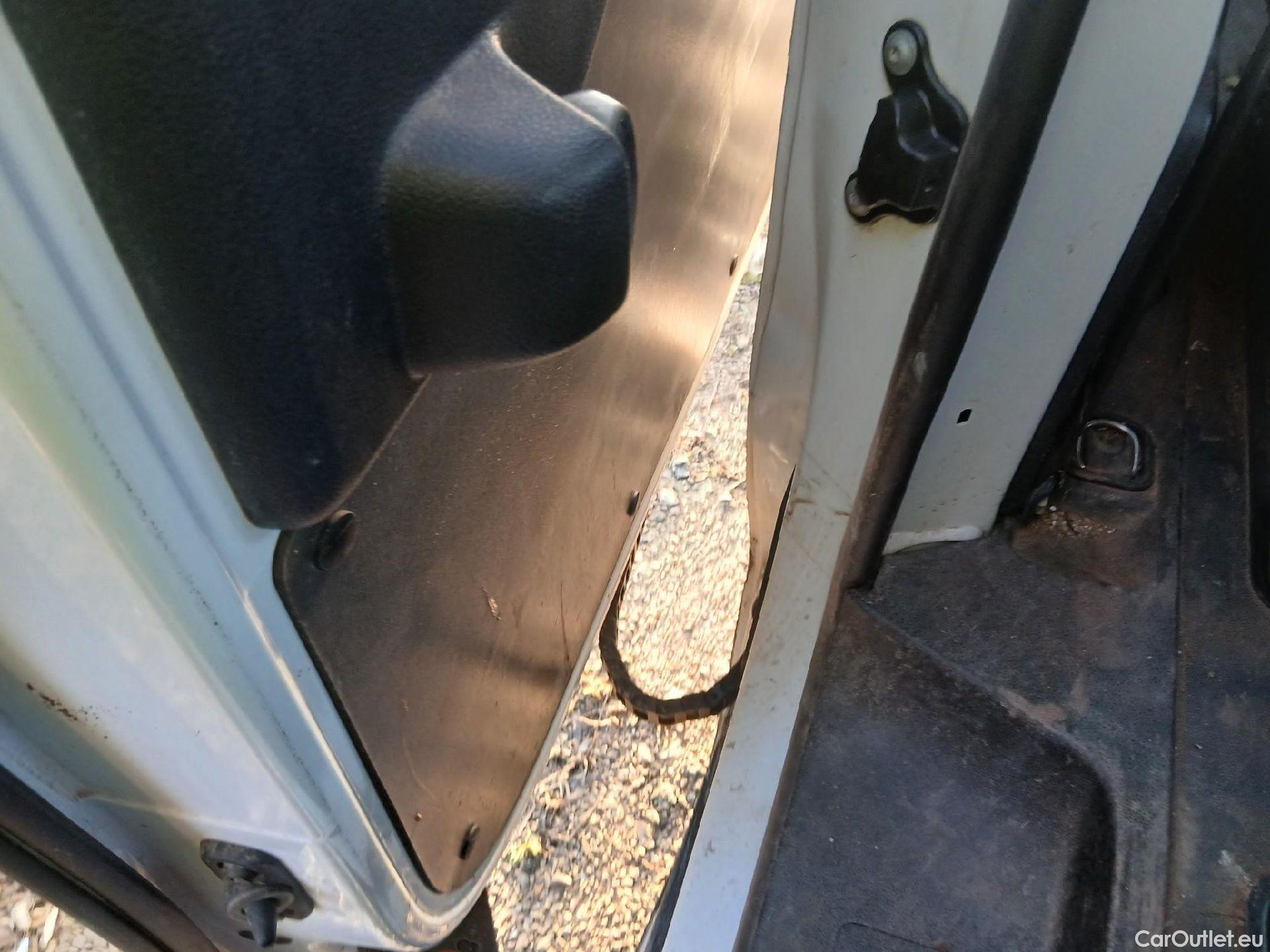  Peugeot  Expert PEUGEOT  / 2016 / 4P / combi Combi BlueHDi 145 S&S Standard #31