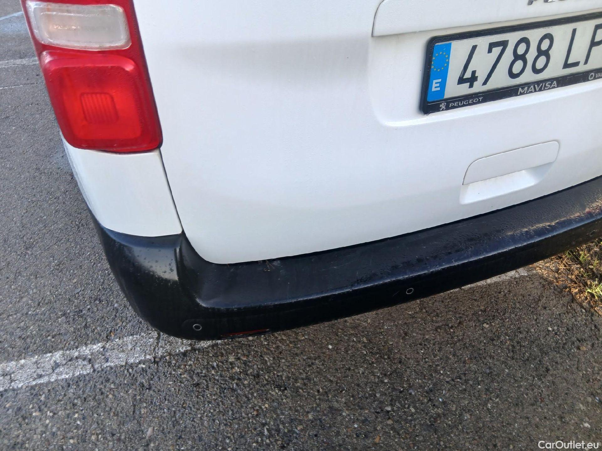  Peugeot  Expert PEUGEOT  / 2016 / 4P / combi Combi BlueHDi 145 S&S Standard #17