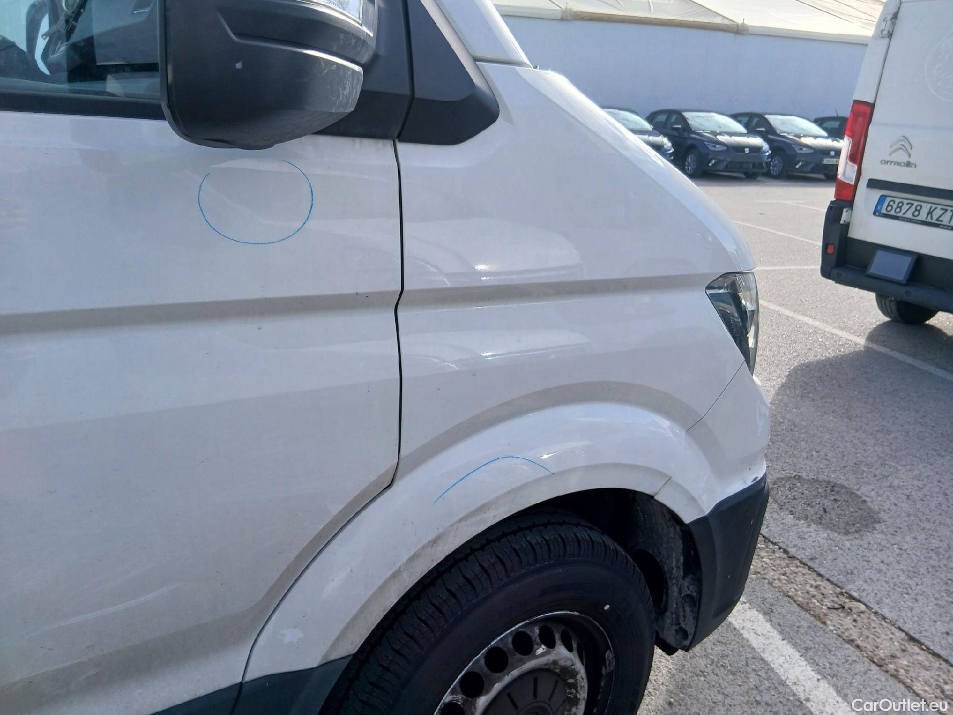  Volkswagen  Crafter VOLKSWAGEN  / 2017 / 4P / furgón 35 Furgón BM TN L3H2 2.0TDI 103kW(140CV) #70