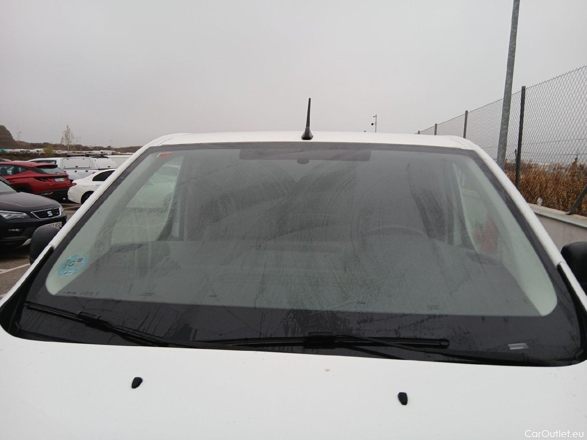  Opel  Vivaro OPEL  / 2019 / 4P / furgón 1.5 Diésel 74kW(100CV)M Std Exp #1