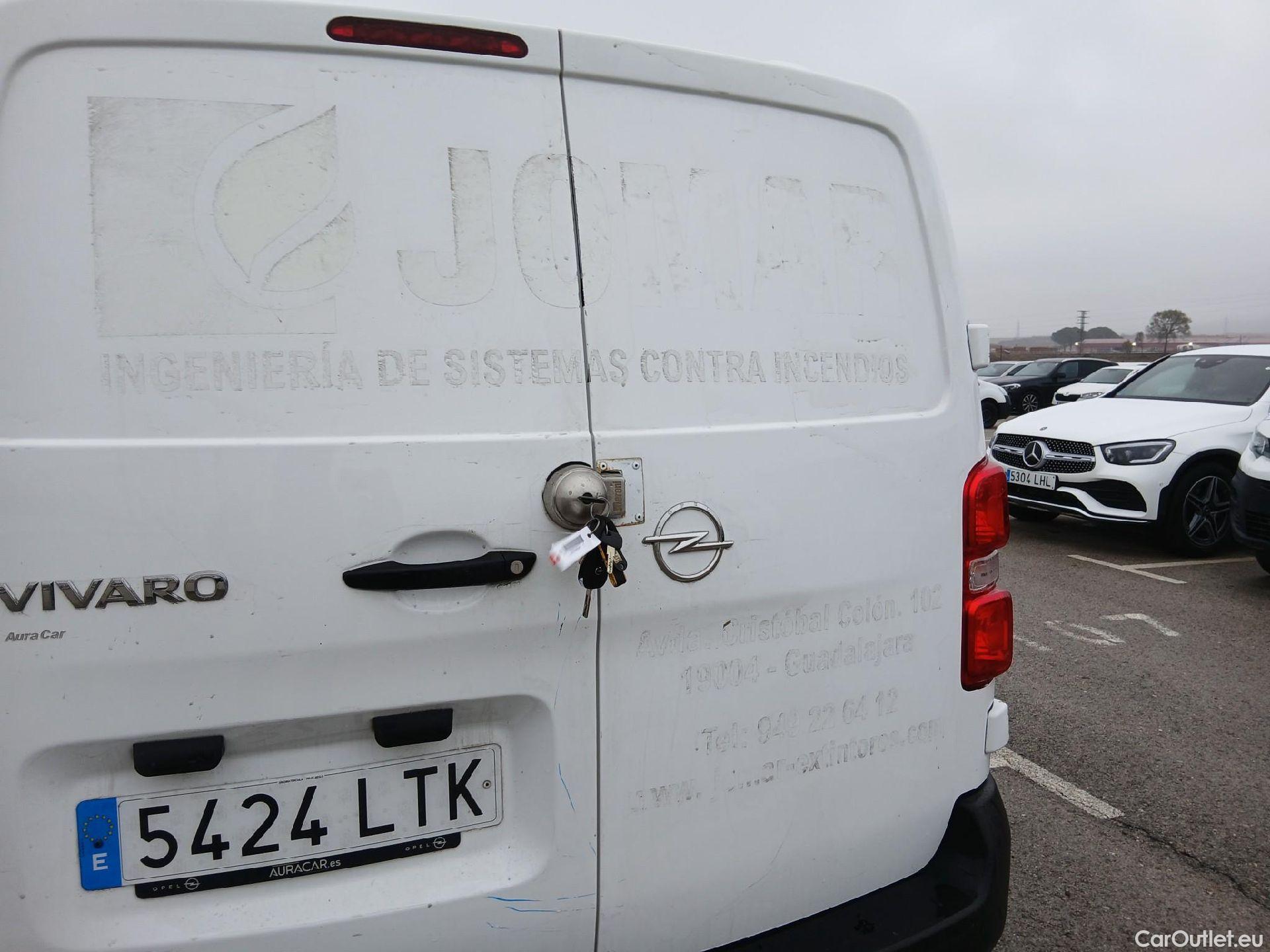  Opel  Vivaro OPEL  / 2019 / 4P / furgón 1.5 Diésel 74kW(100CV)M Std Exp #13