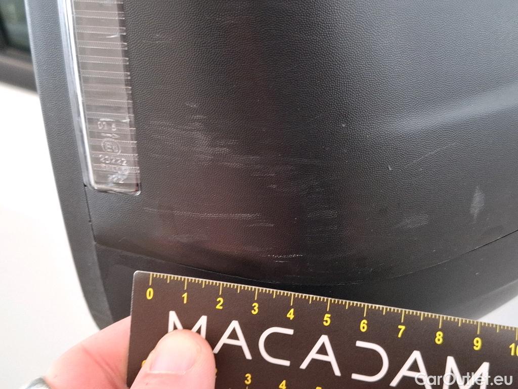  Renault  Trafic  III Fourgon L2H1 3T Confort 2.0 dCi 130CV BVM6 E6d #53