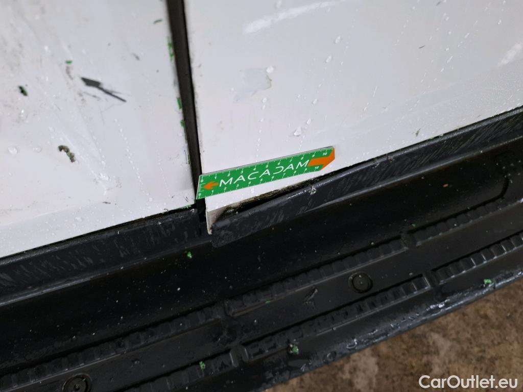  Volkswagen  Crafter  Fourgon e- 35 Fourgon mittellang Hochdach FWD 35kWh BVA #48