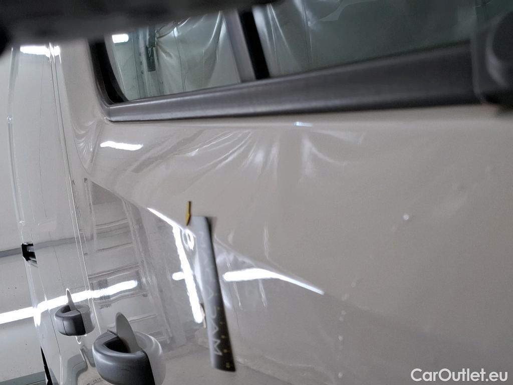  Renault  Trafic  III Fourgon L2H1 3T Confort 2.0 dCi 130CV BVM6 E6d #55