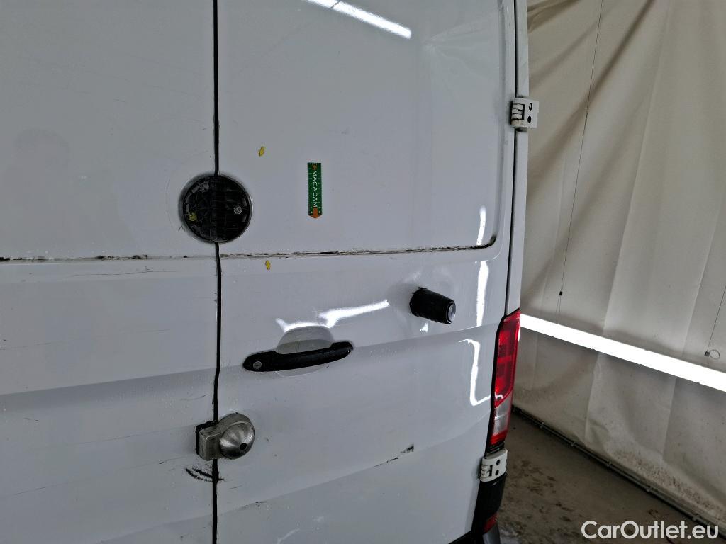  Volkswagen  Crafter  Fourgon e- 35 Fourgon mittellang Hochdach FWD 35kWh BVA #4