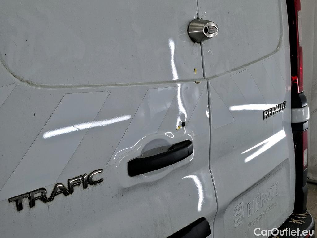  Renault  Trafic RENAULT  / 2019 / 4P / Fourgon tole NV FG GCF L1H1 1000 dCi 120 S&S #25