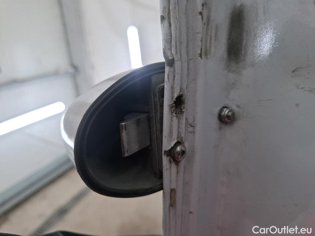  Renault  Trafic RENAULT  / 2019 / 4P / Fourgon tole NV FG GCF L1H1 1000 dCi 120 S&S #46