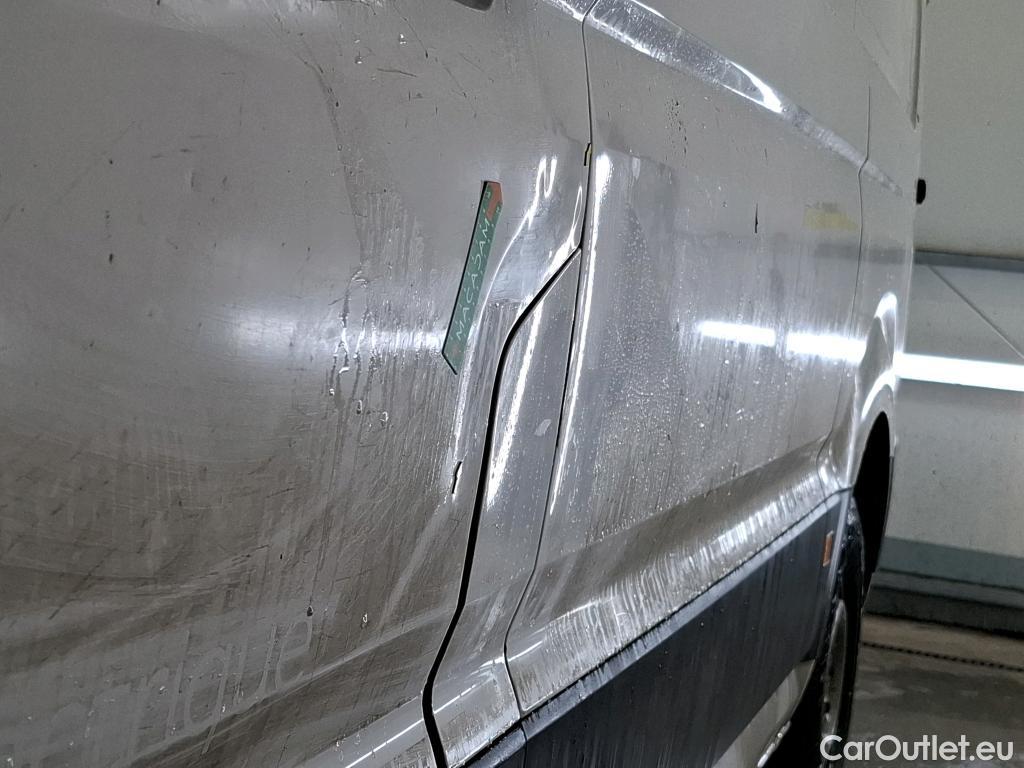  Volkswagen  Crafter  Fourgon e- 35 Fourgon mittellang Hochdach FWD 35kWh BVA #17