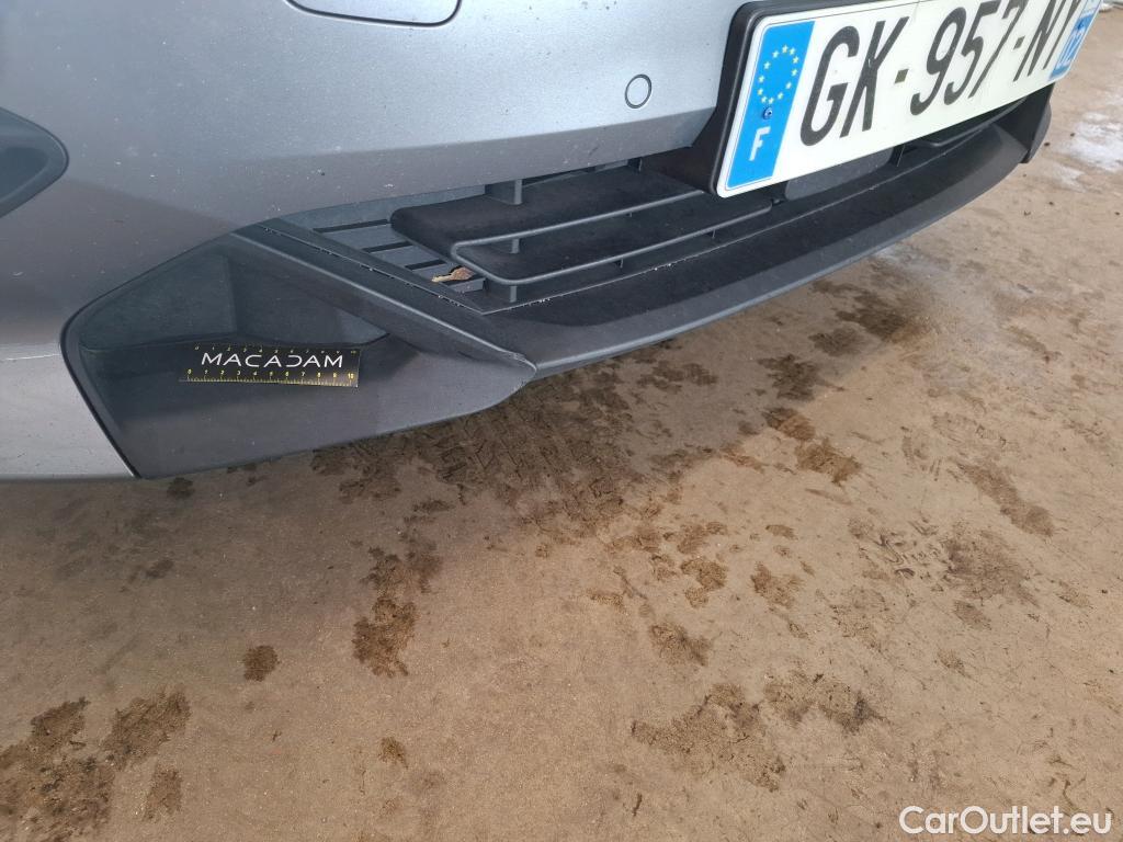  Bmw  Serie 2 BMW Série 2 Gran Coupé / 2019 / 4P / Berline 220D AUTO Business Design #1