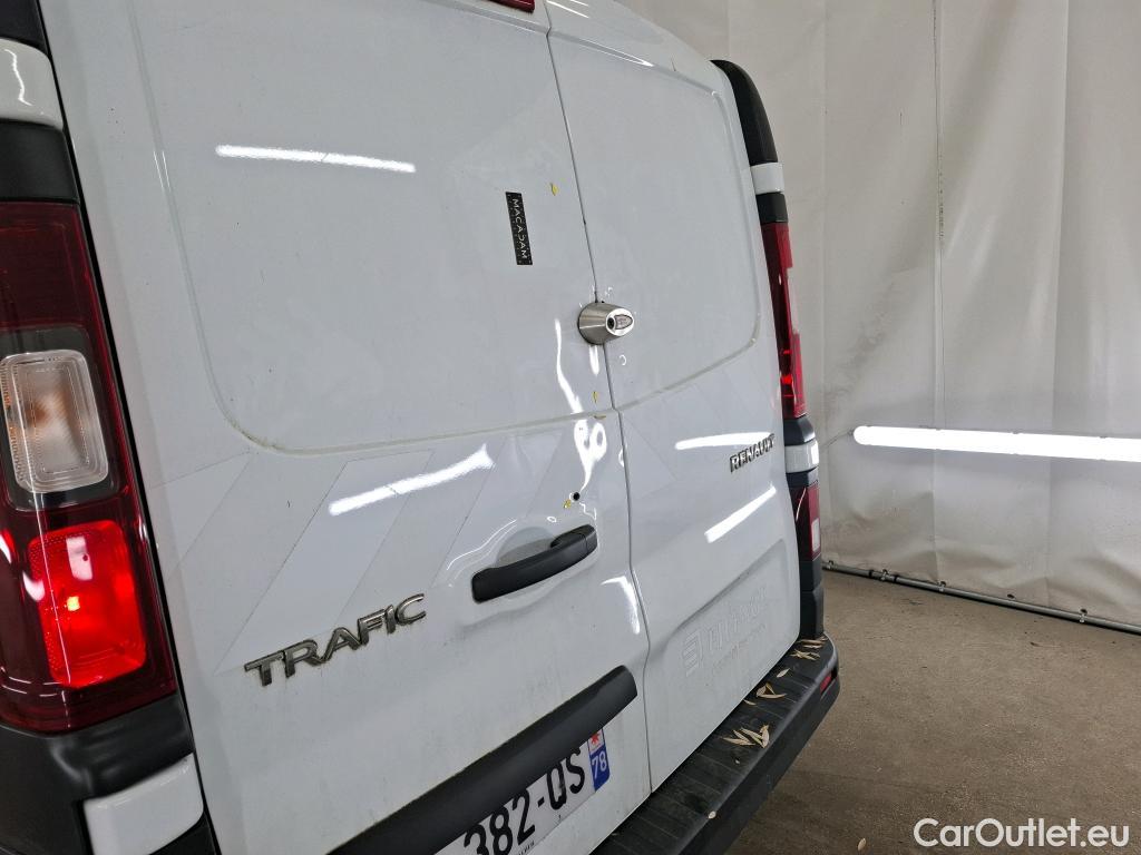  Renault  Trafic RENAULT  / 2019 / 4P / Fourgon tole NV FG GCF L1H1 1000 dCi 120 S&S #24
